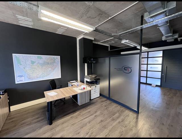 118M² OFFICE TO LET IN CENTURY CITY